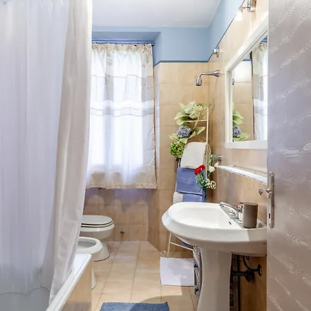 Apartament La Casa Rossa Versilia *